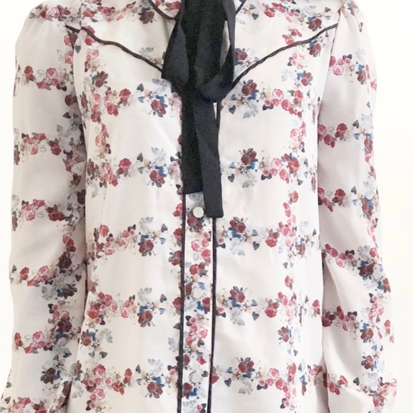 New Mini Floral Shift Dress - Picture 4 of 8